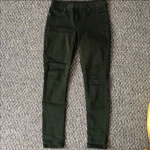 Maurcie’s skinny pants